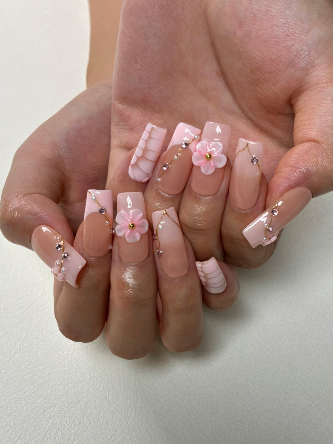 Gentle Blush Floral Crystal Chain Jelly  Nails