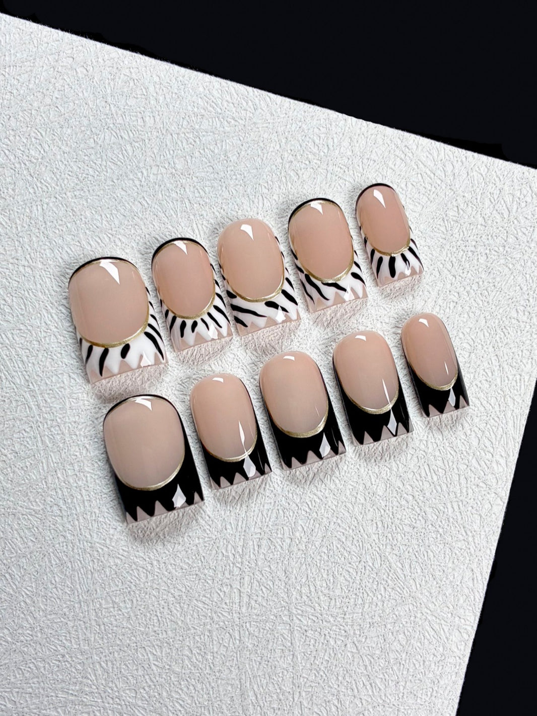 Minimal Retro Zebra Stripe Hand Painted Manicure